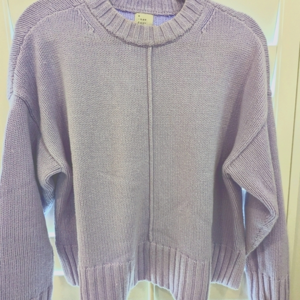 A new day lavender sweater size M